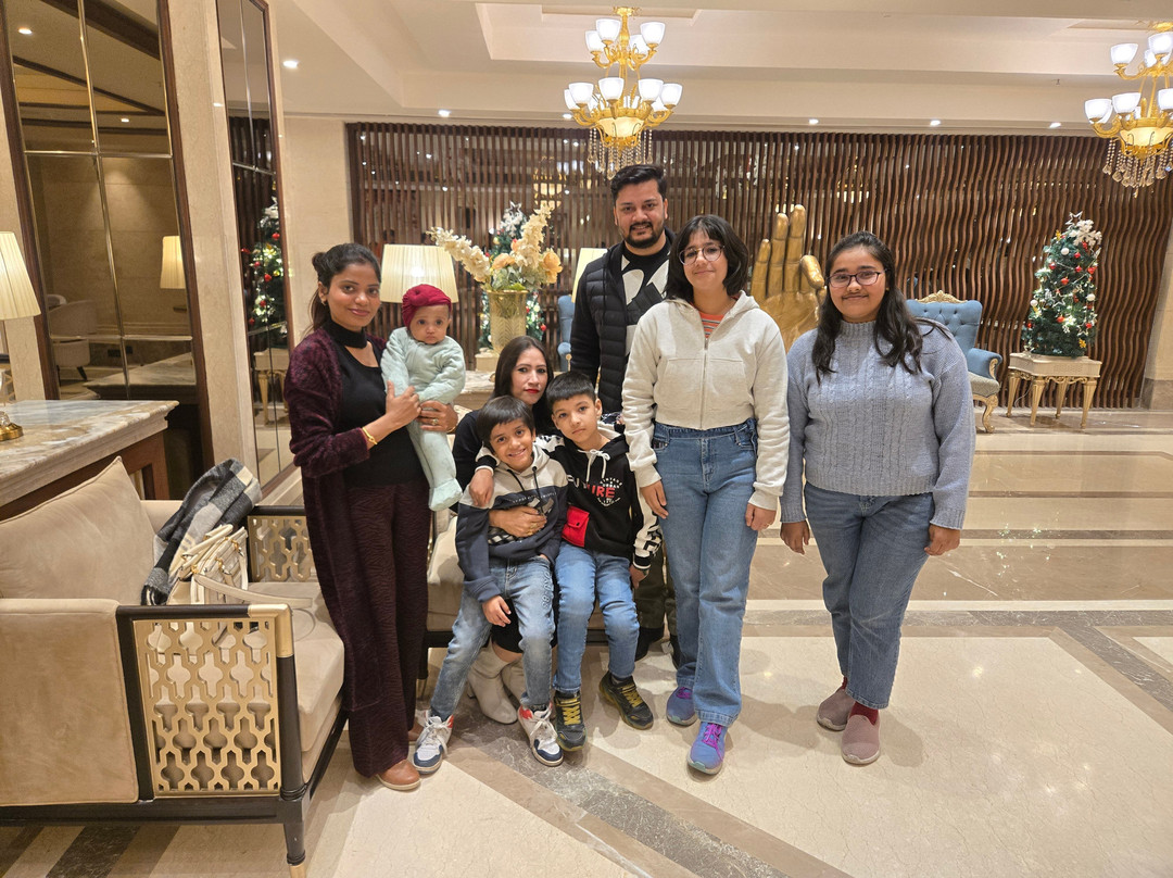 The Grand Nirvana Hotel and Resort主图