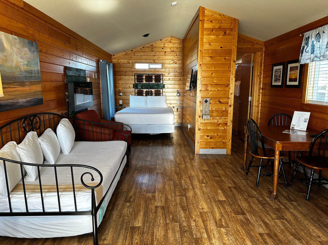 Westport Marina Cottages Motel主图