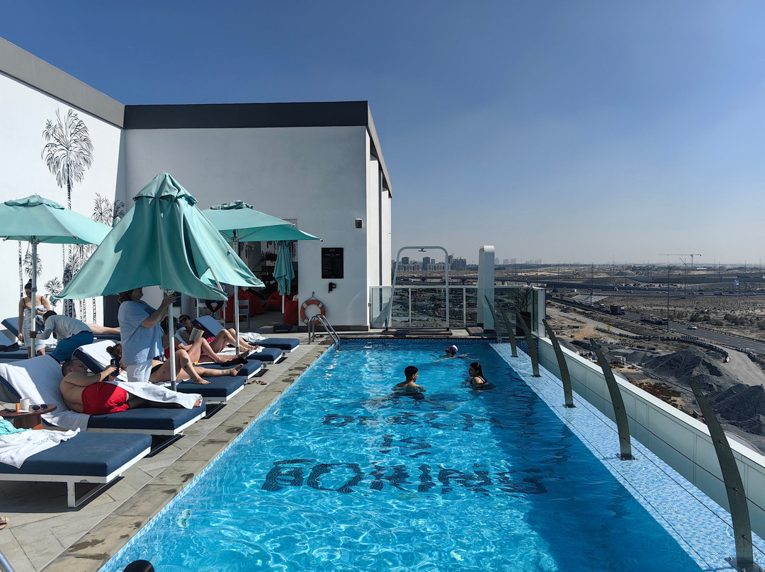 杰贝阿里酒店住宿-Ecos Dubai Hotel at Al Furjan