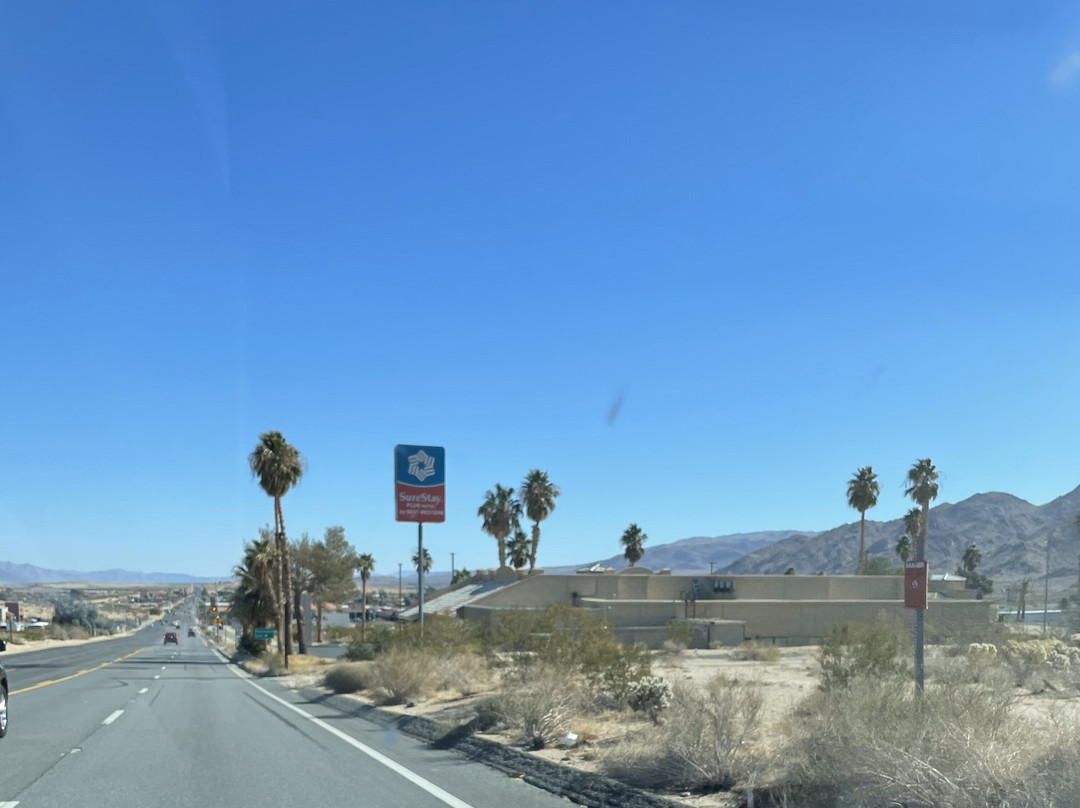 贝斯特韦斯特约书亚树国家公园花园酒店主图