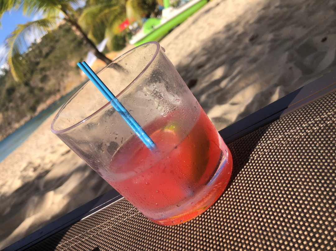 Crocus Bay Beach-The Valley必去景点