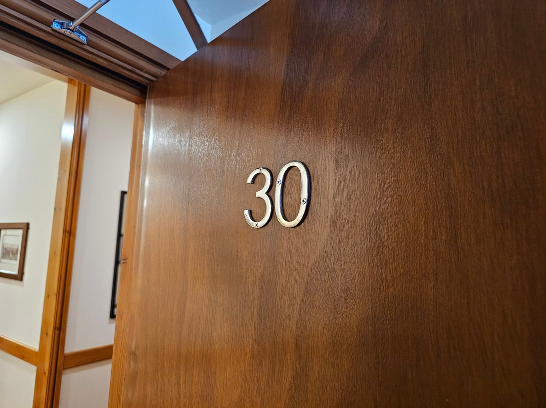 Villager Hotel主图