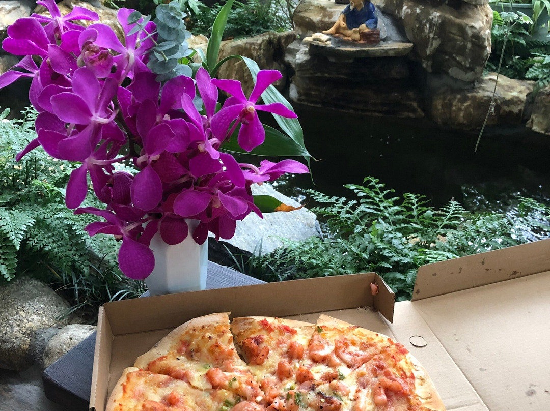 B7 Fast Food Restaurant