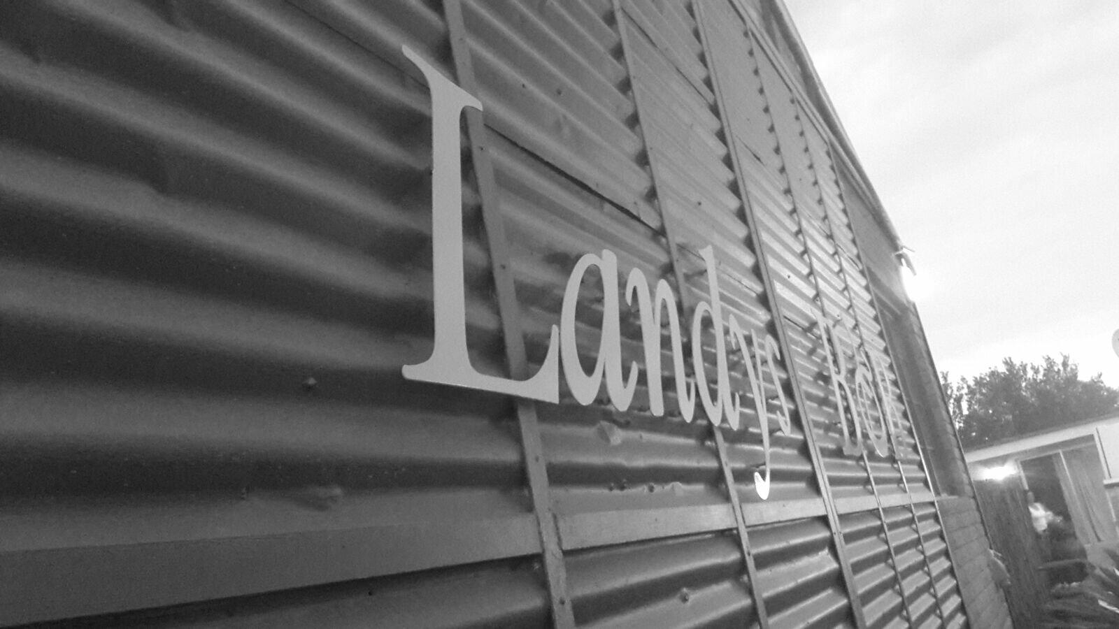 Landy's B&B-官方