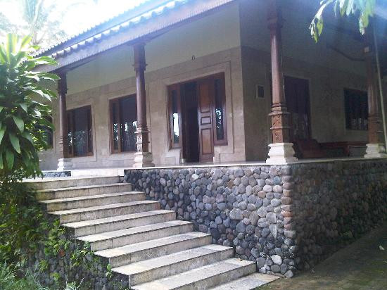 莱佛士度假酒店主图