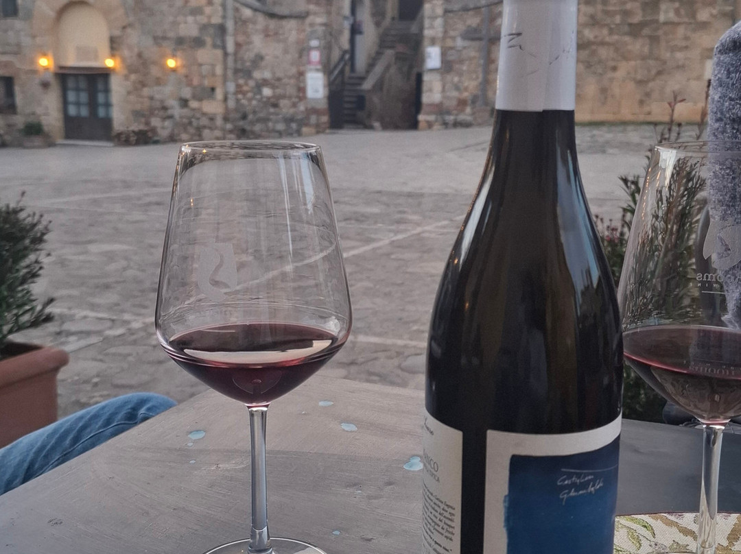 Rooms and Wine al Castello主图