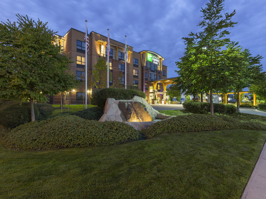 Holiday Inn Express & Suites Riverport Richmond By IHG主图