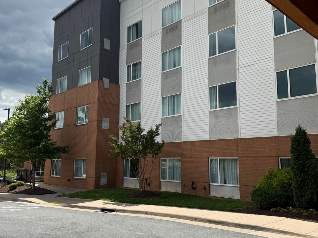 Country Inn & Suites by Radisson, Charlottesville-UVA, VA主图