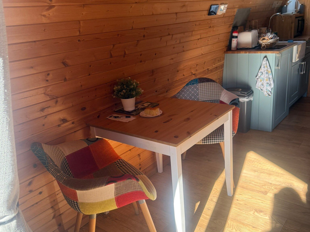 Broad Croft House主图