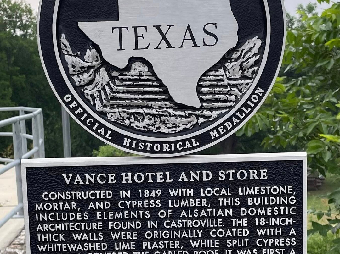 Landmark Inn State Historic Site-Castroville必去景点