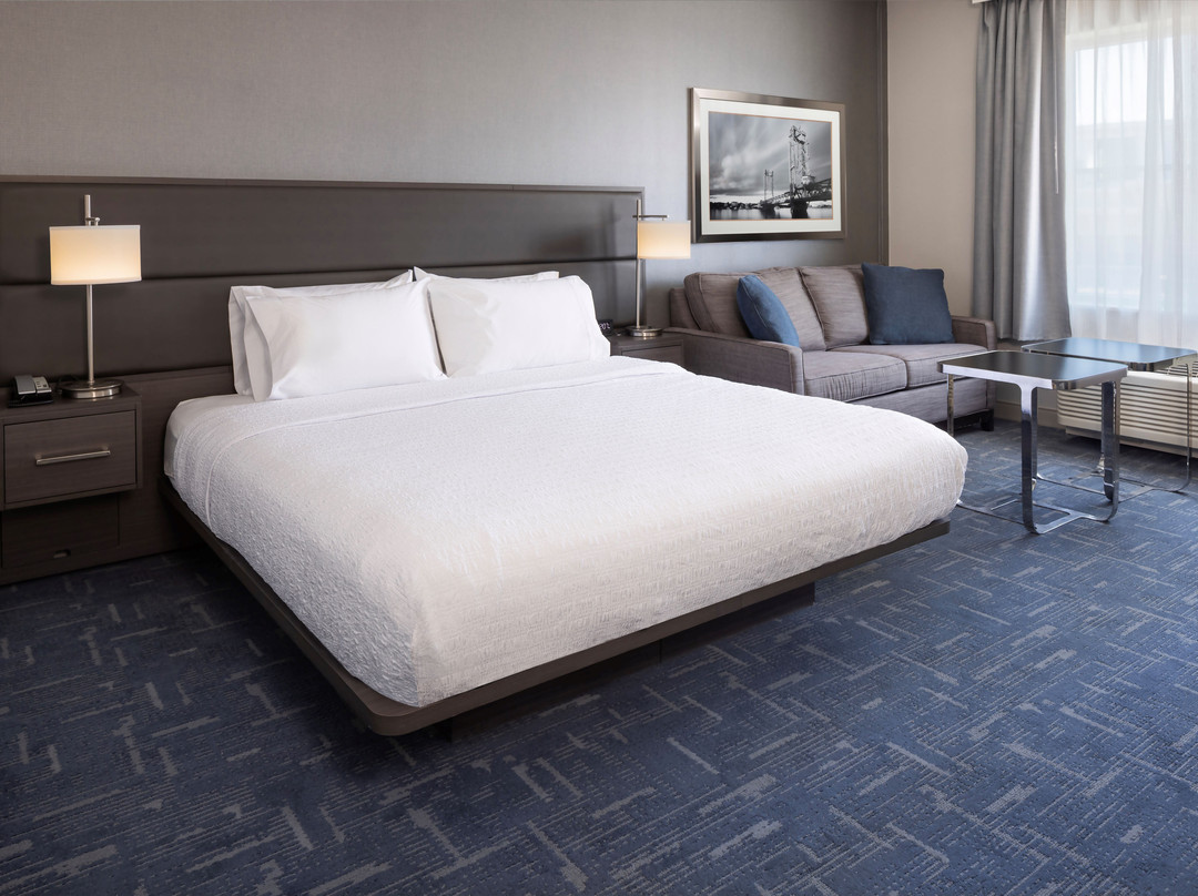 Hampton Inn & Suites Portsmouth/downtown主图