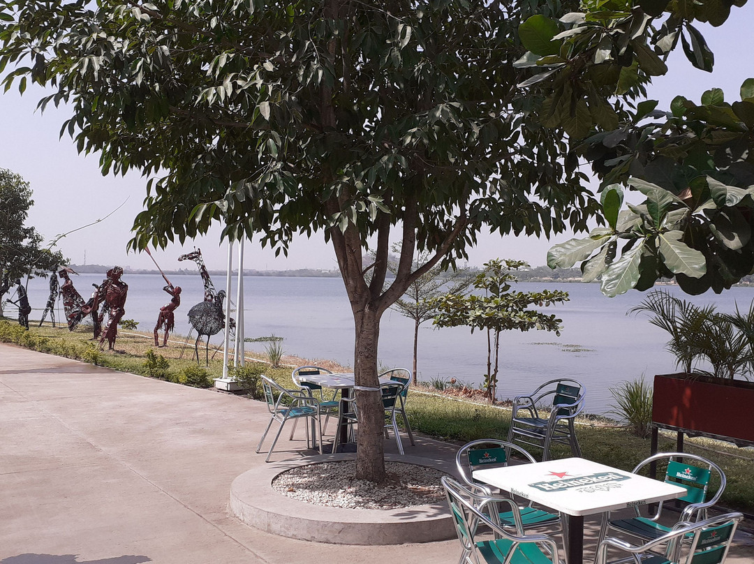 Jabi Lake景点图片