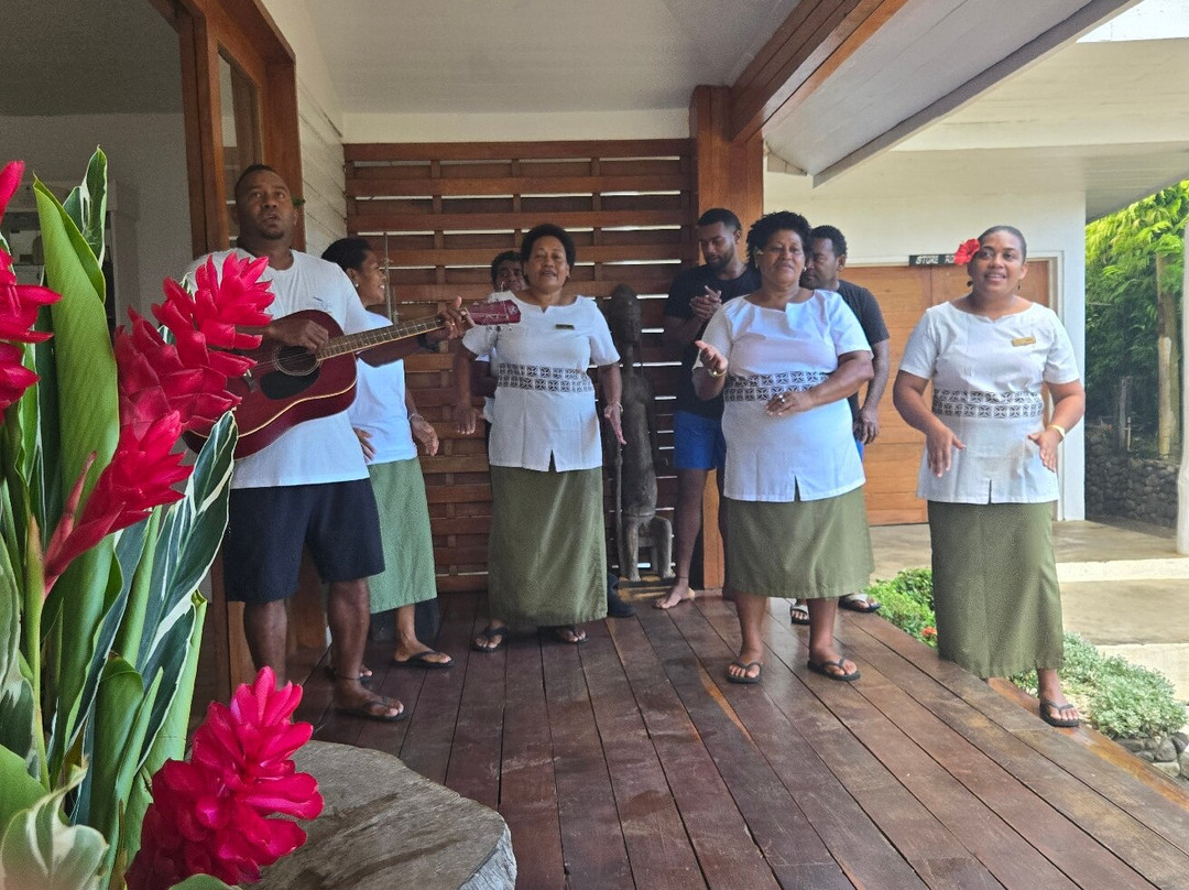 潮汐河段度假酒店主图