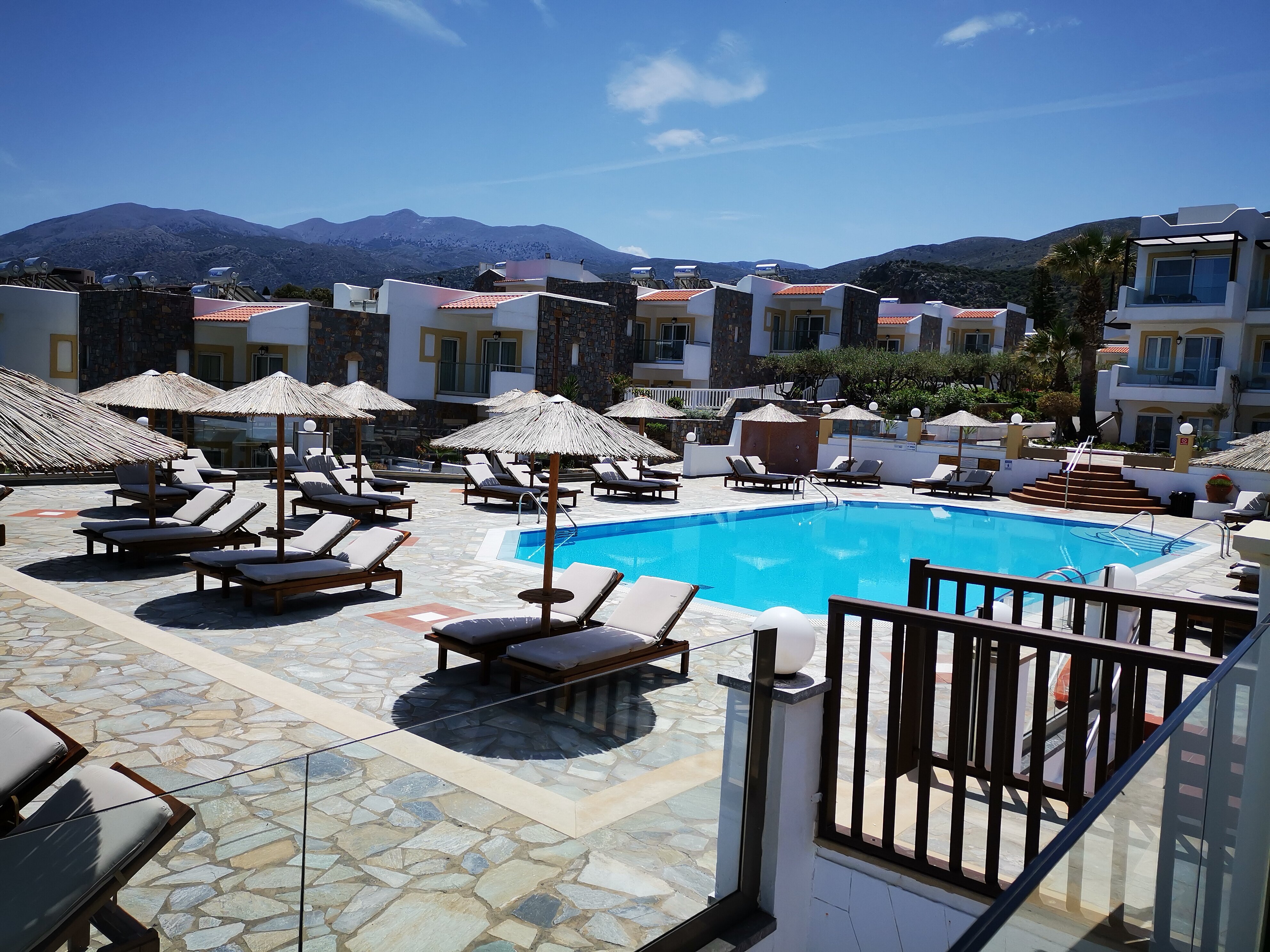 Alexander Beach Hotel & Village Resort-泳池