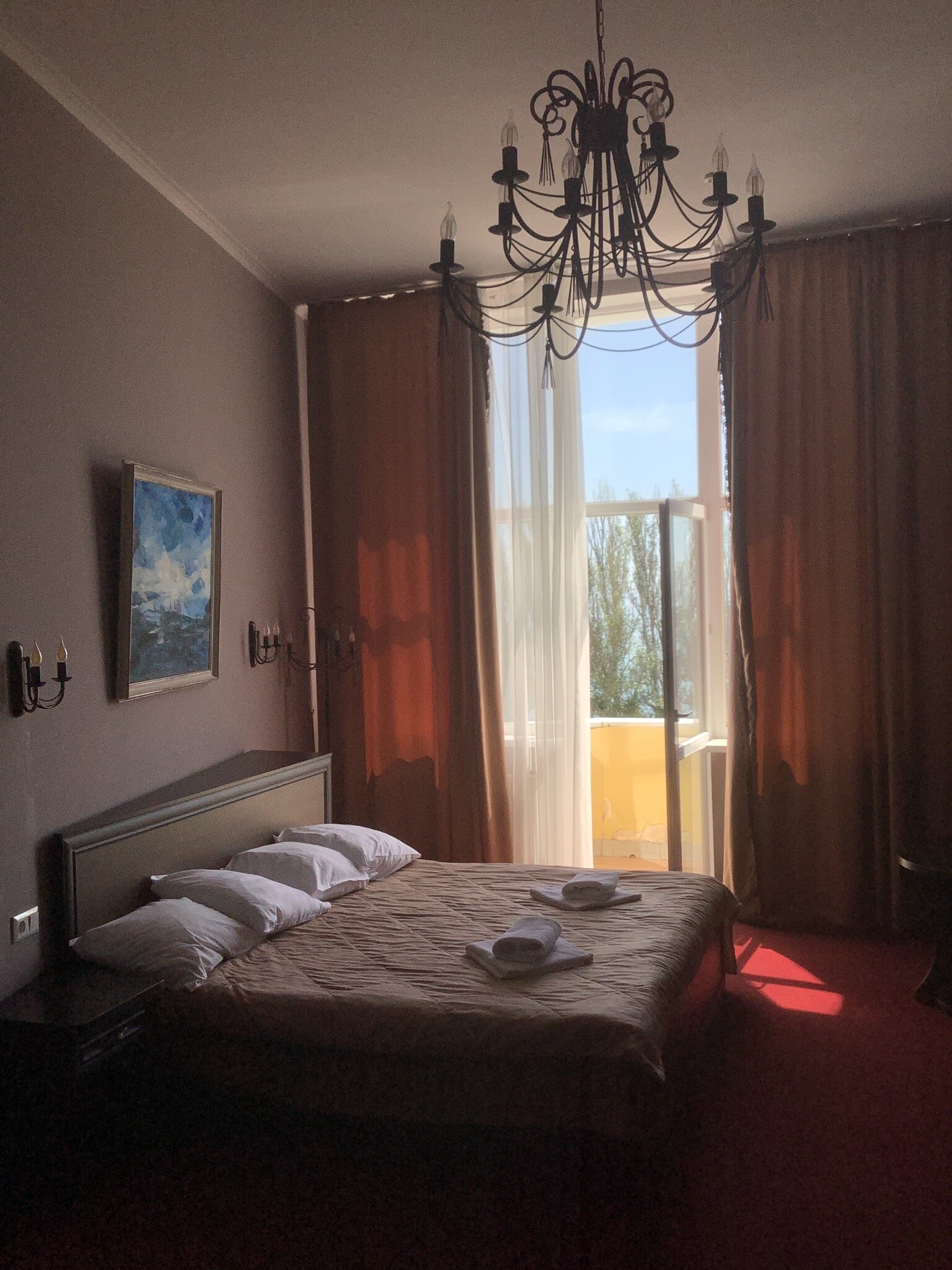 Grand Astoria-官方