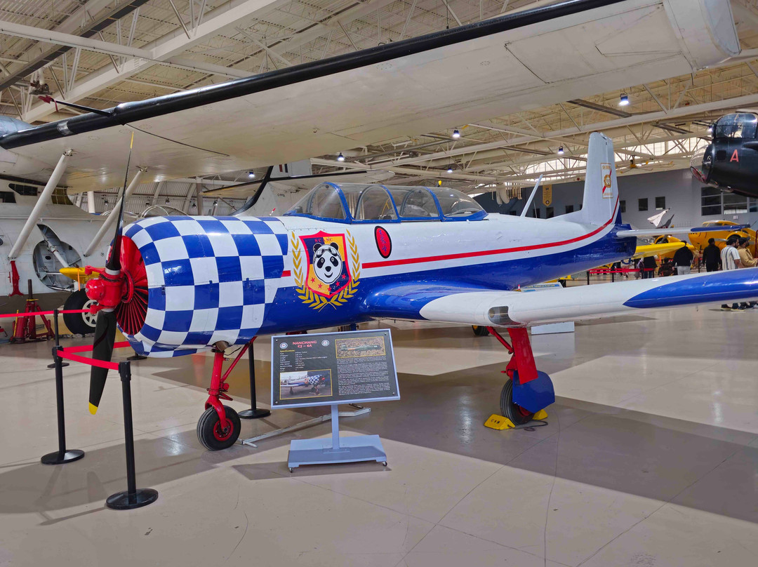 Canadian Warplane Heritage Museum景点图片