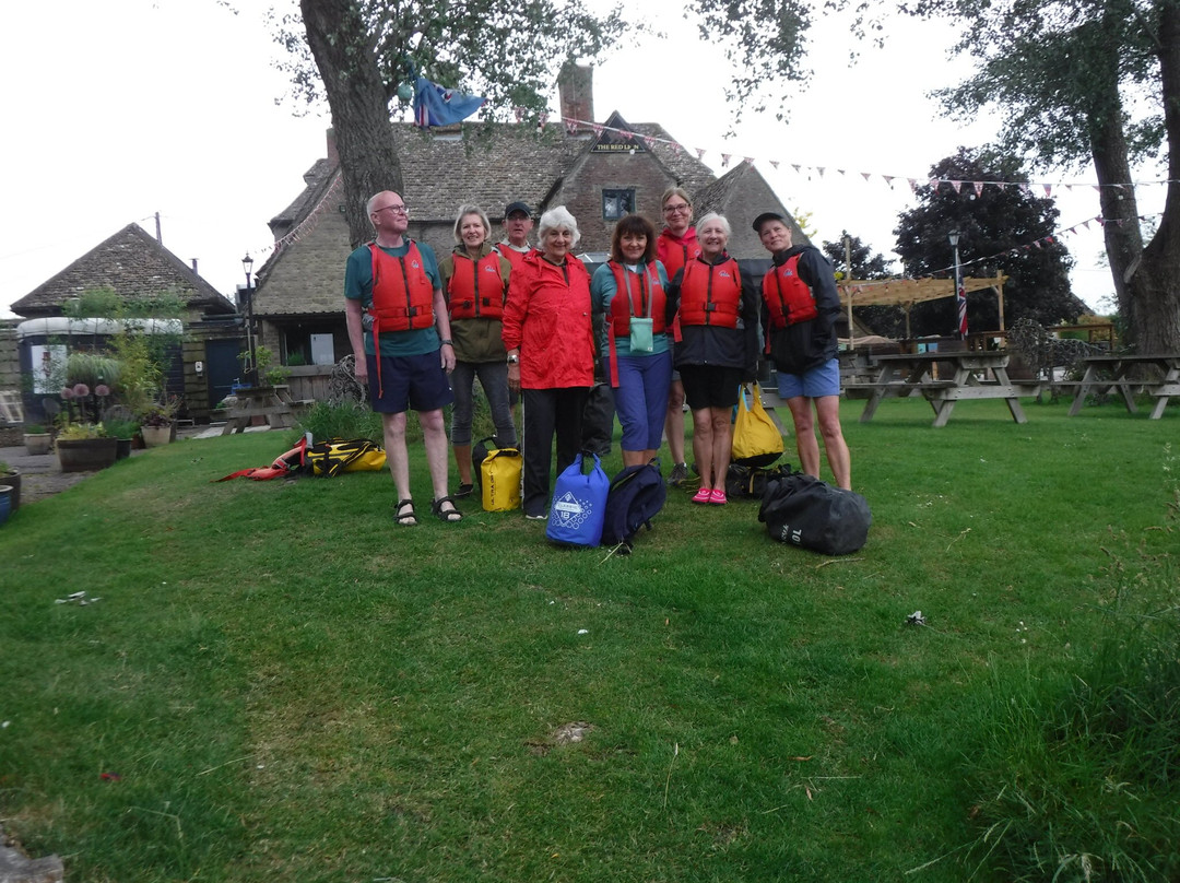 Cotswold Canoe Hire-莱奇莱德必去景点
