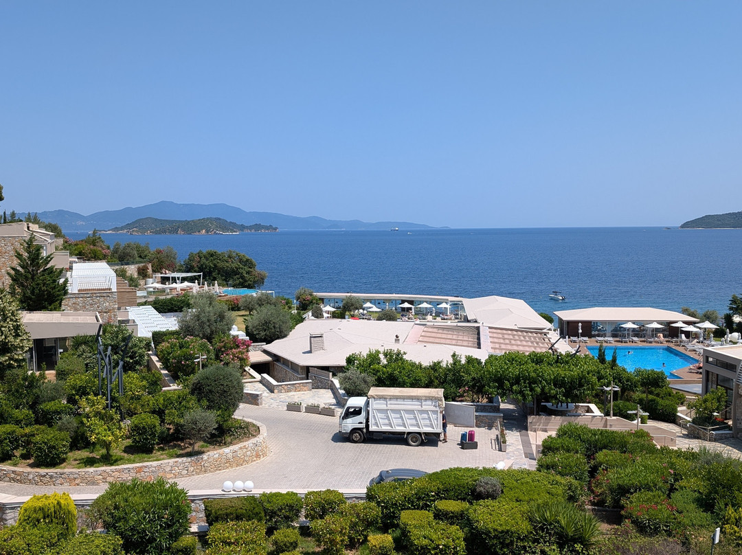 卡桑德拉湾度假村酒店主图