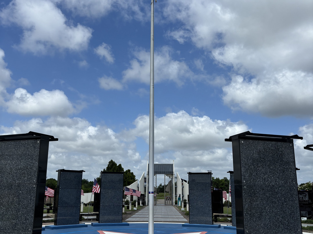 Red River Valley Veterans Memorial Museum-巴黎必去景点