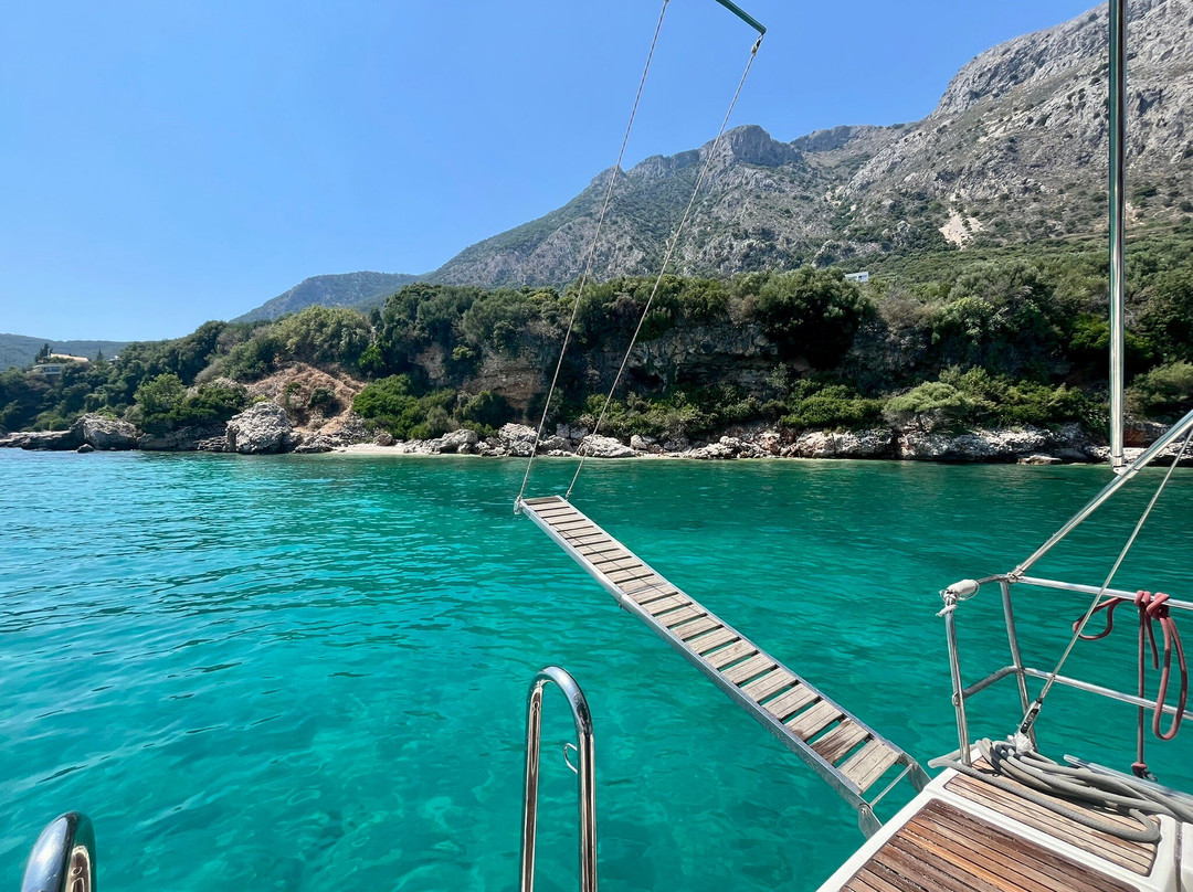 Corfu Adventures-Agios Georgios Pagon必去景点