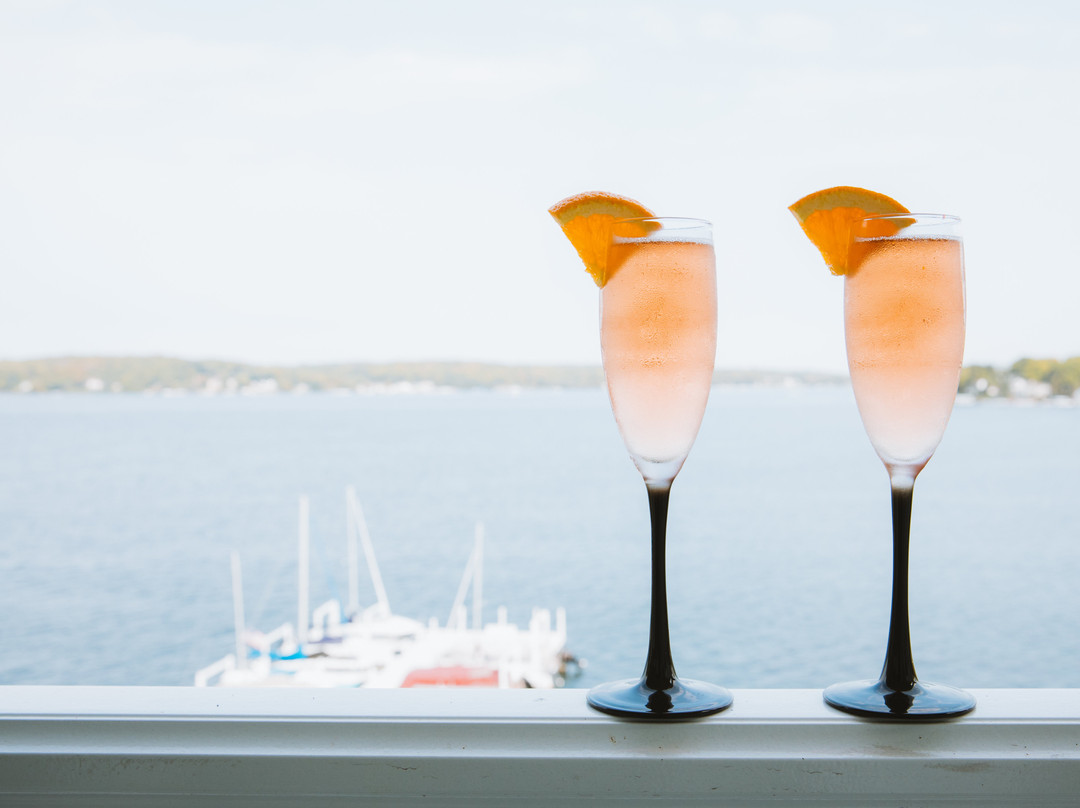 The Geneva Inn主图