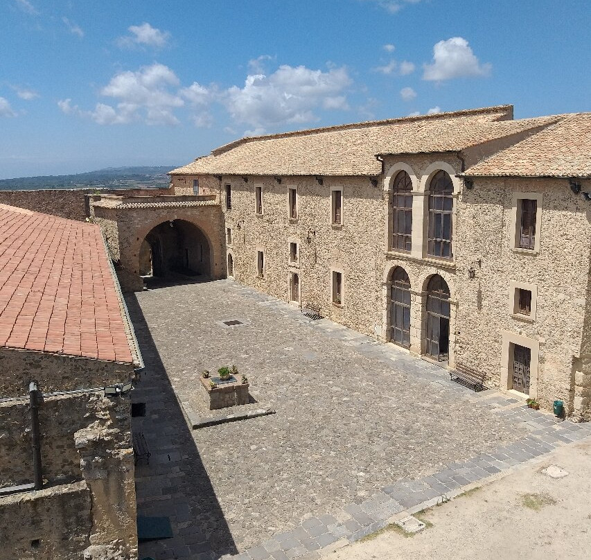Castello Normanno Svevo-维博瓦伦蒂亚必去景点