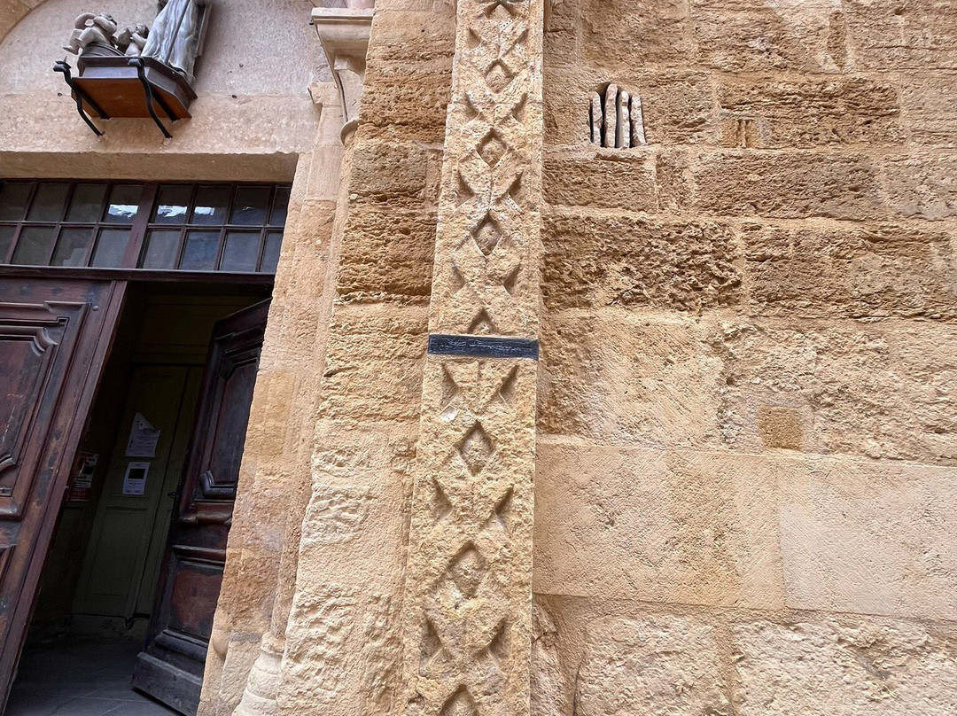 Église Saint-nicolas-Marcigny必去景点