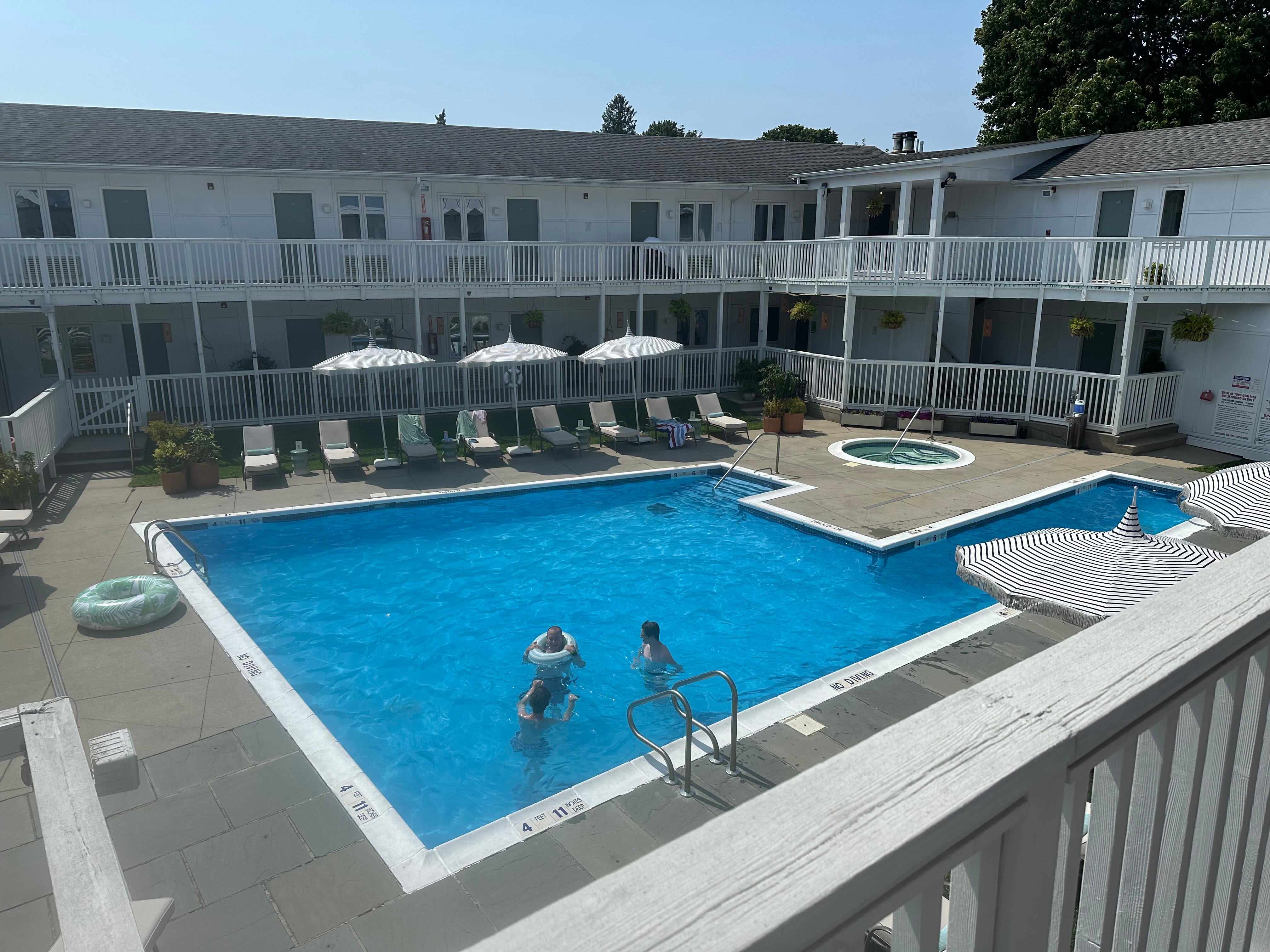 Greenporter Hotel-泳池