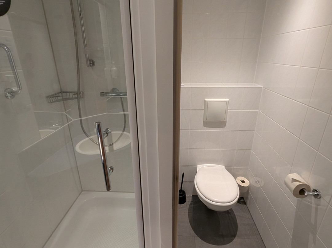 哈瑟尔特快捷假日酒店主图