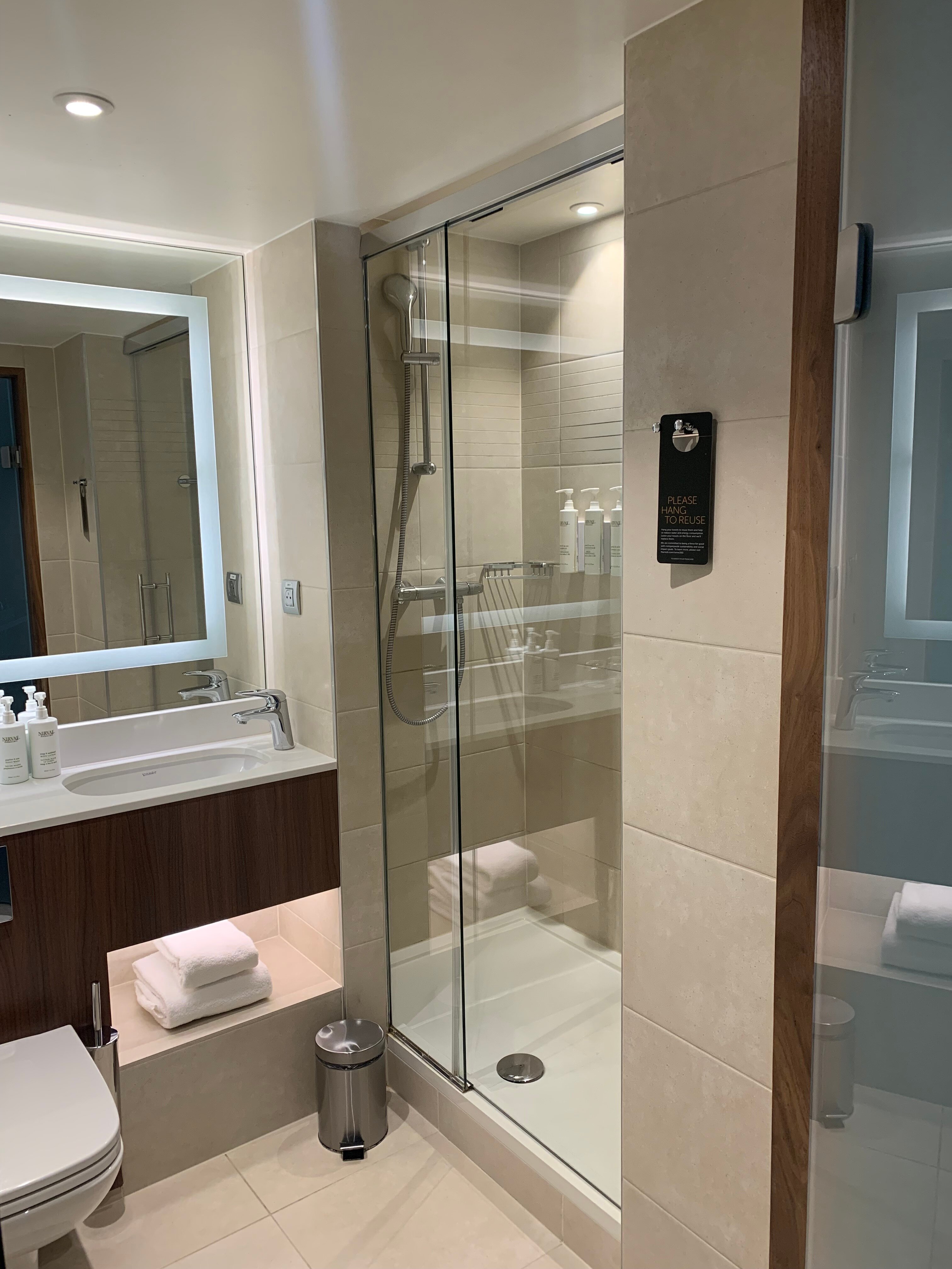 布鲁塞尔欧盟万怡酒店-浴室