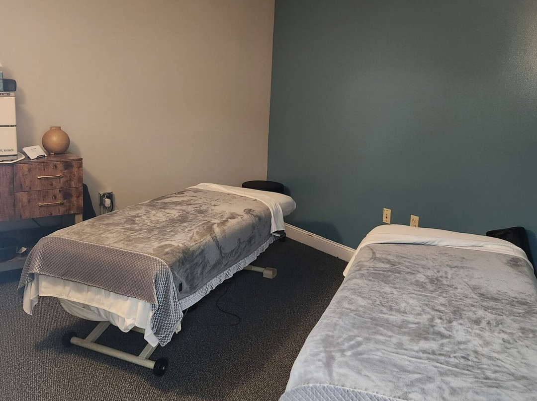 Sunrise Massage Therapy Services-Hartville必去景点