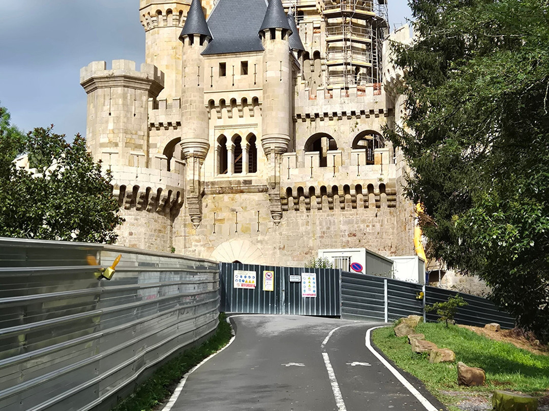 Castillo de Butron-巴斯克必去景点