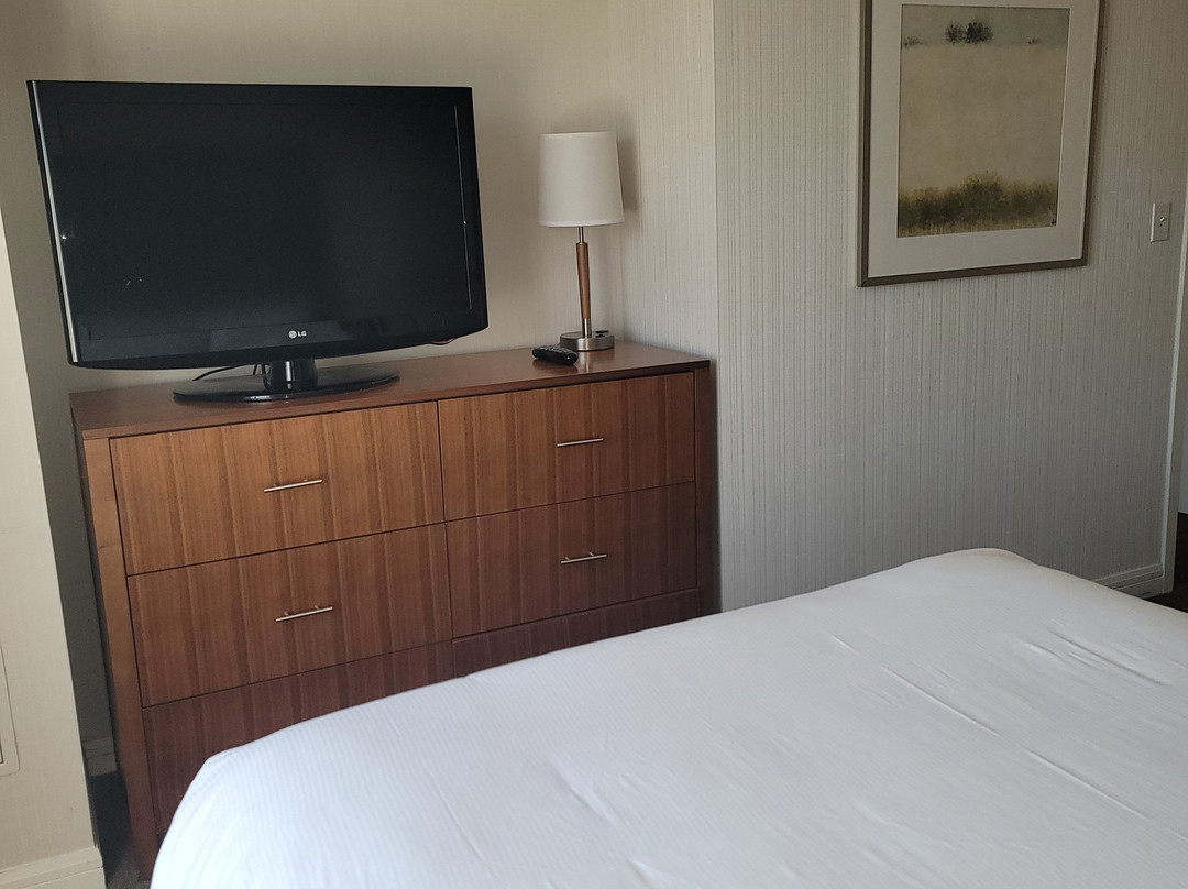 克里夫兰洲际套房酒店主图