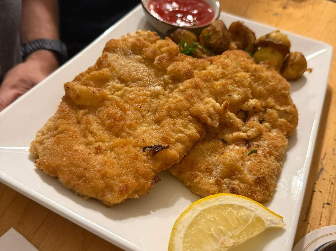 Aufhausen酒店住宿-Braustuberl Schierling