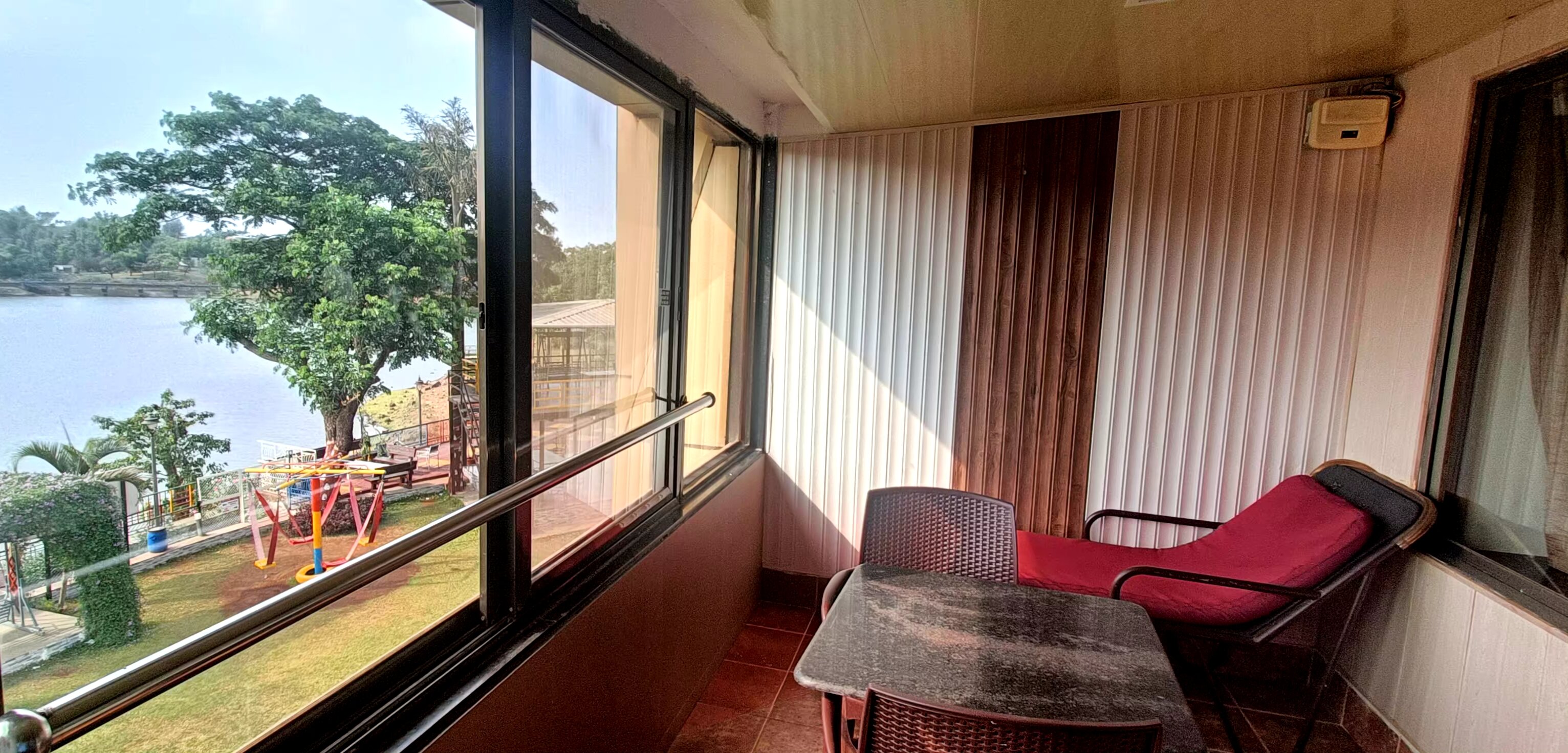 Savshanti Lake Resort-客卧