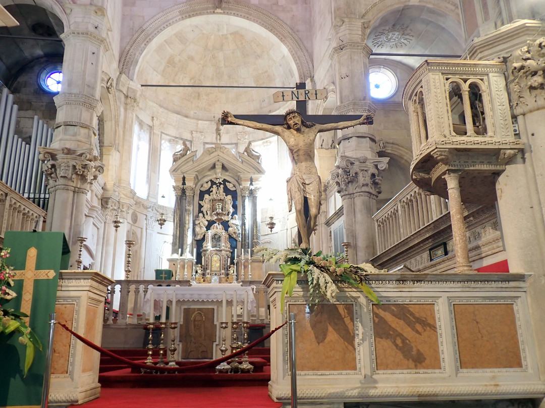 西贝尼克的圣詹姆斯大教堂-希贝尼克必去景点