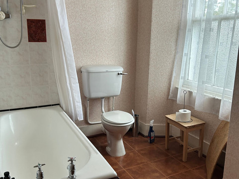 韦弗利酒店主图