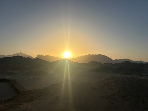 Adam's Tours-赫尔格达必去景点