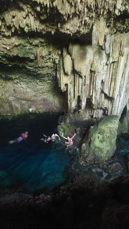 Cenote Cueva Saturno Carbonera-Boca de Camarioca必去景点