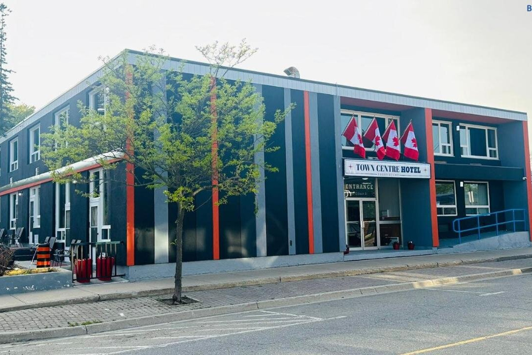 Town Centre Inn - Parry Sound