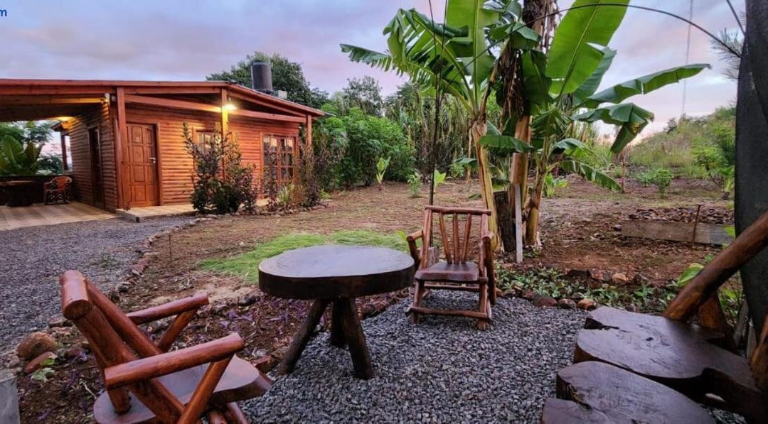 Cabanas Los Bananos
