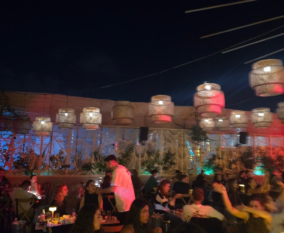 ZOKA YENİ NESİL MEYHANE