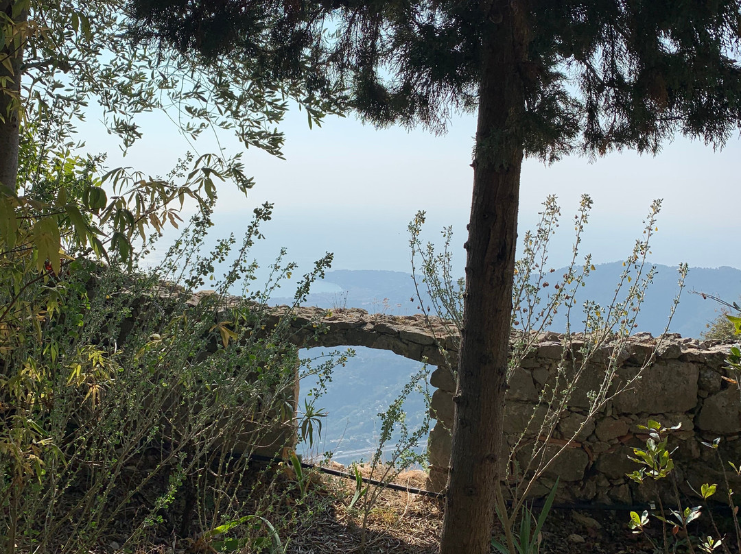 Le jardin médiéval de Sainte-Agnès-Sainte-Agnes必去景点