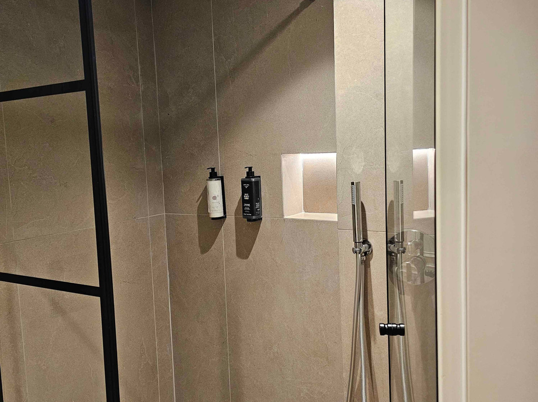 帕拉斯酒店主图