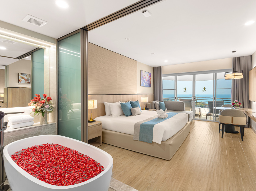 皇家悬崖盛大度假村主图