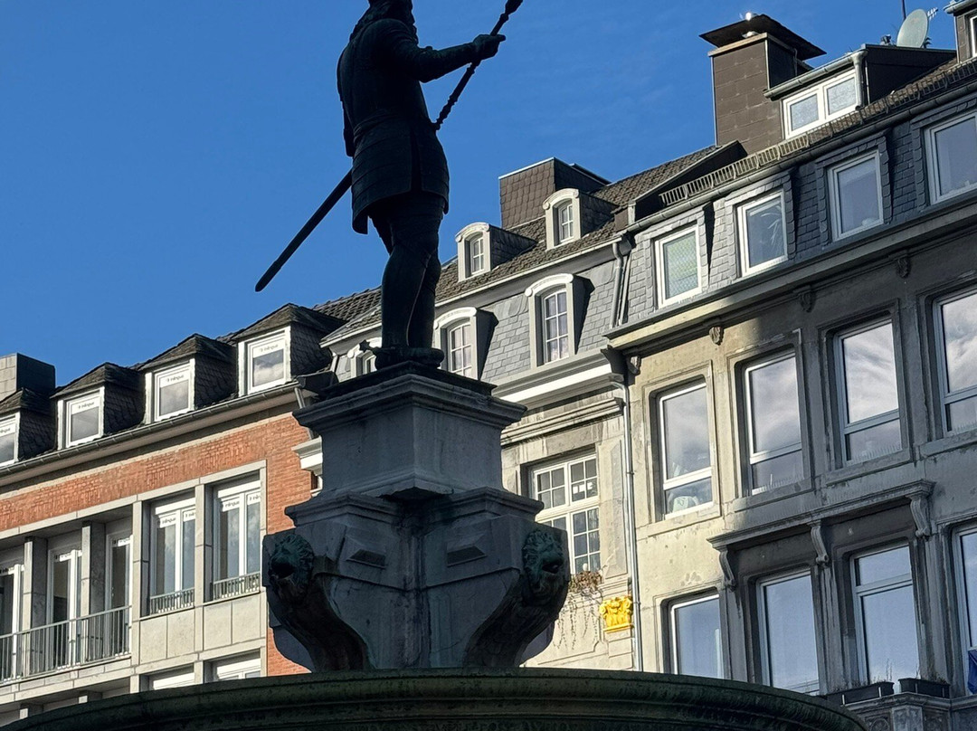 Karlsbrunnen-亚琛必去景点