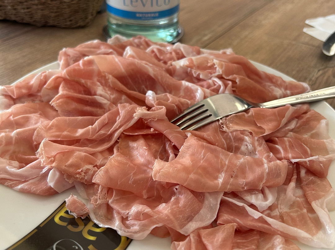 Casa Graziano Prosciutto Artigianale-Tizzano Val Parma必去景点