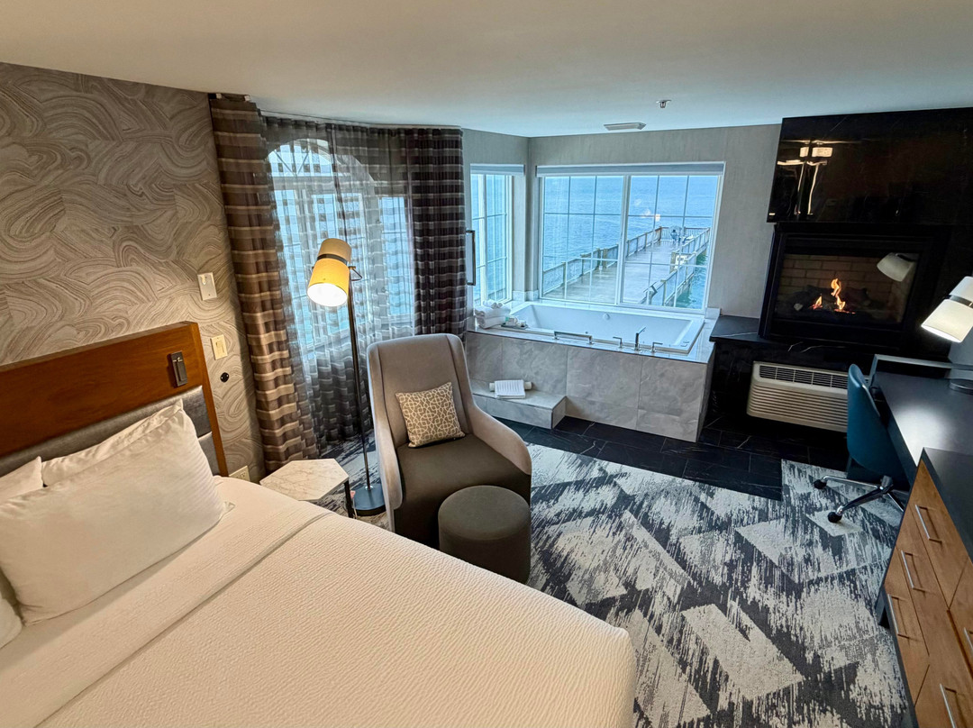 银云客栈酒店-慕基特奥海滨主图