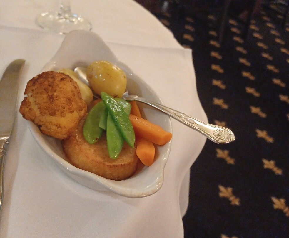 布兰德帝国酒店主图