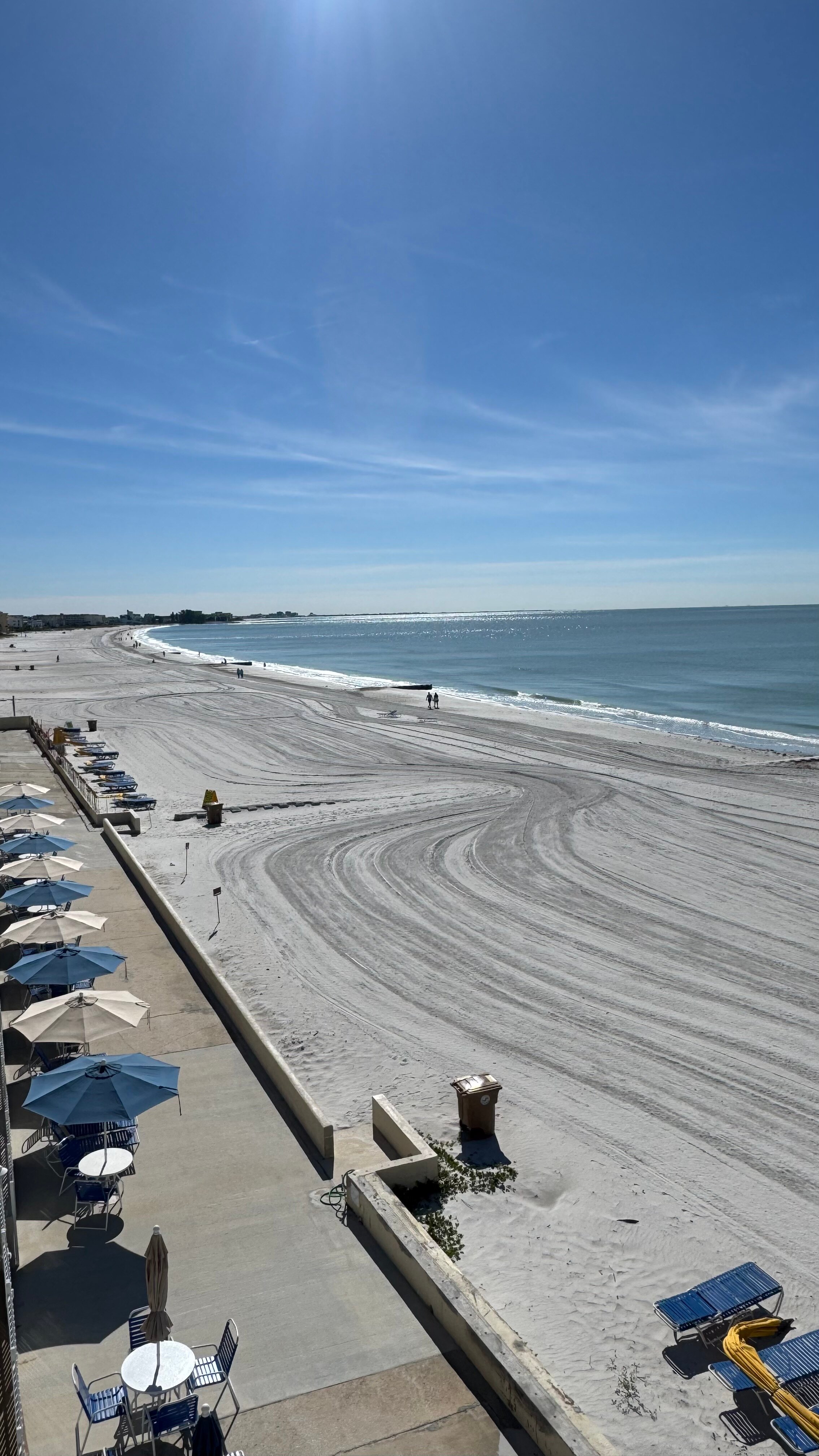 Shoreline Island Resort-官方